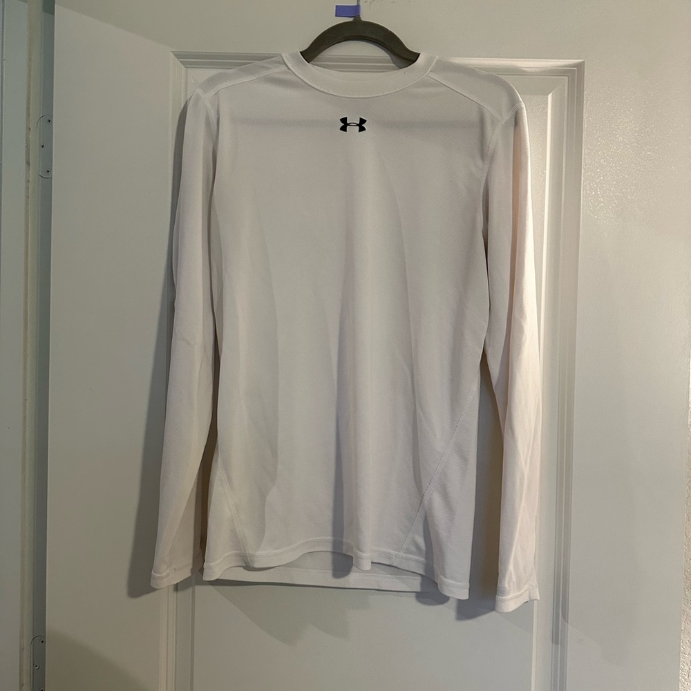 Men’s White Under Armour Shirt